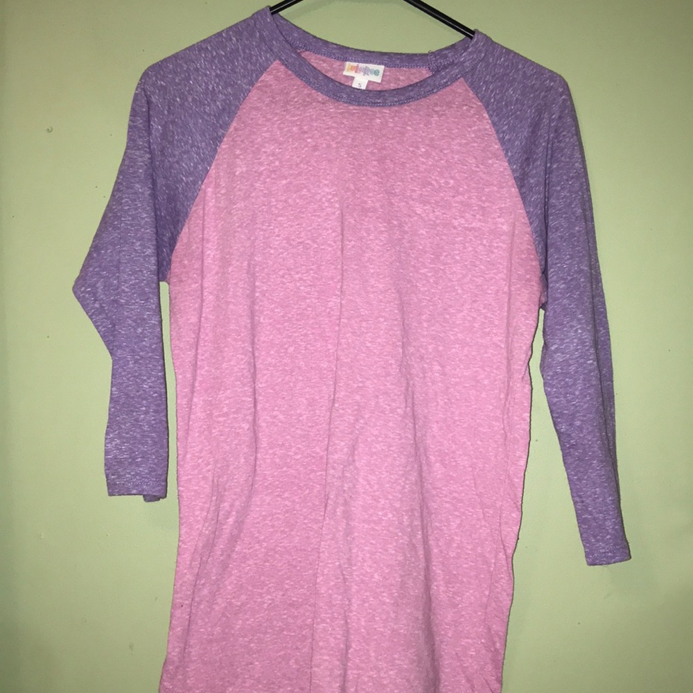 Lularoe Randy’s tee